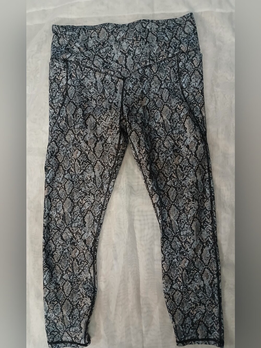 Fabletics Black & Gray Snake Print Leggings
